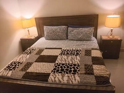 Double bed with 2 side tables