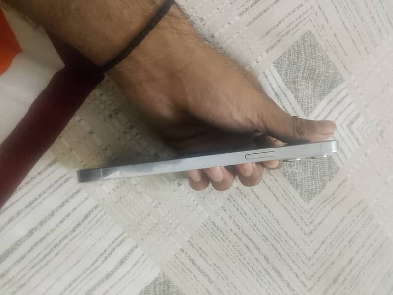 Apple iPhone 12 Pro Max 3