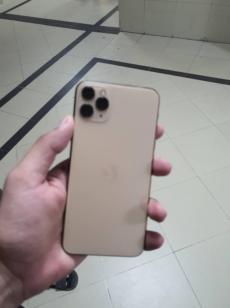 Apple iPhone 11 Pro Max 0