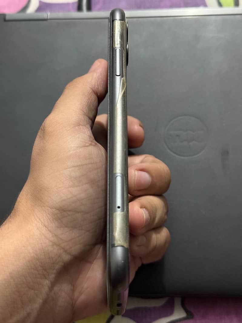Apple iPhone 11 2