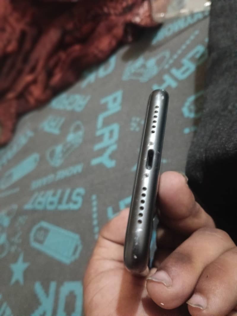 Apple iPhone 11 1