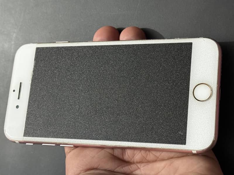 Apple iPhone 7 0