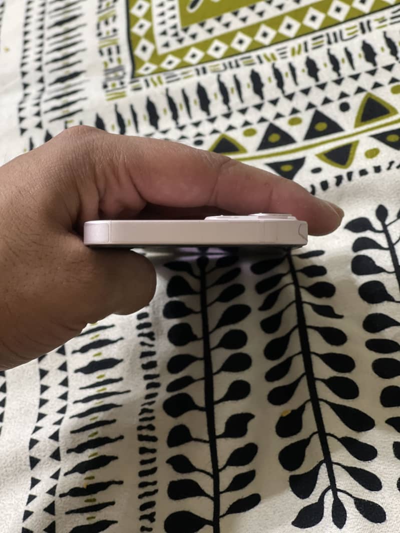 iphone 13 4