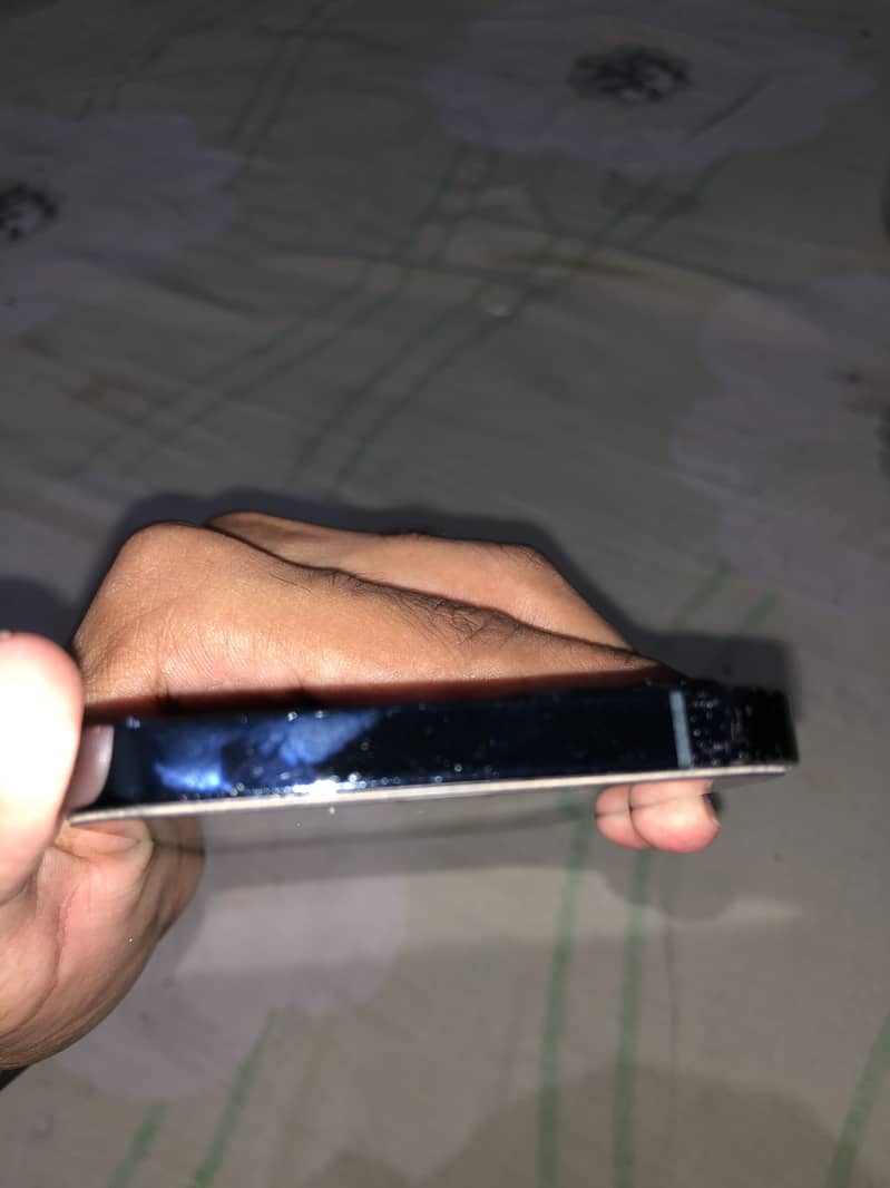 Apple iPhone 12 Pro 2
