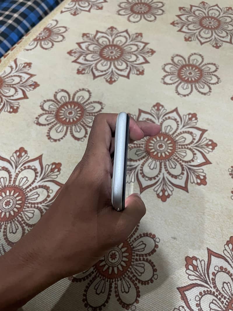 Apple iPhone 11 5