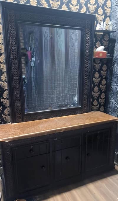 Dressing table full size