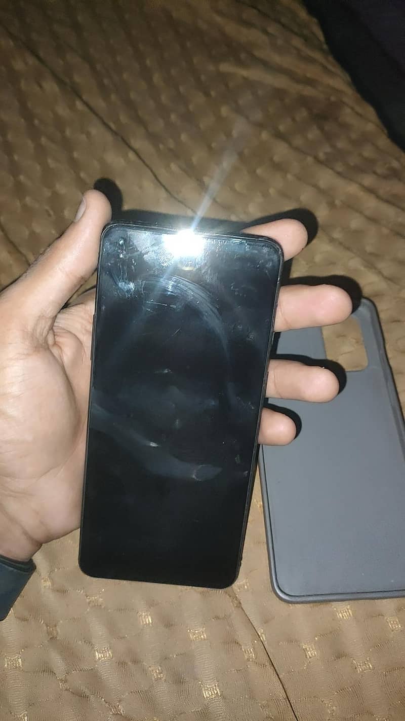 One Plus 9R 1