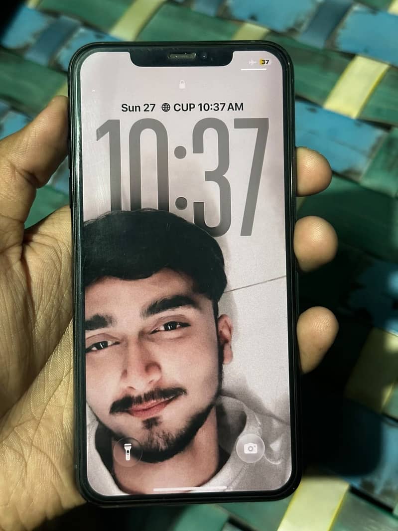 Apple iPhone 11 Pro Max 1