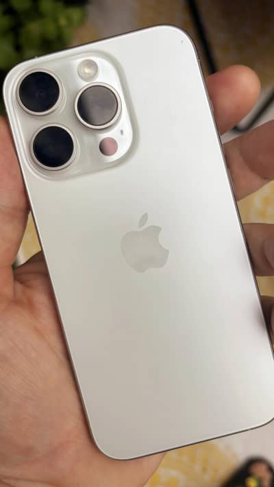 Apple iPhone 15 Pro