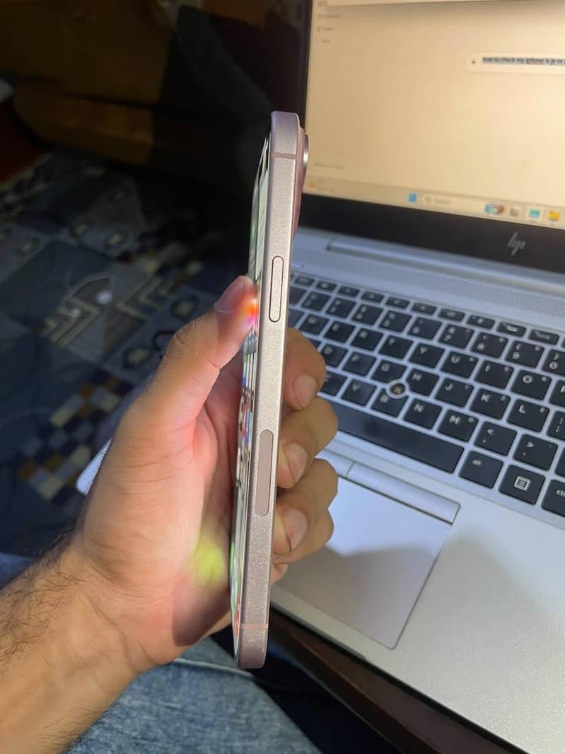 Apple iPhone 15 plus 2