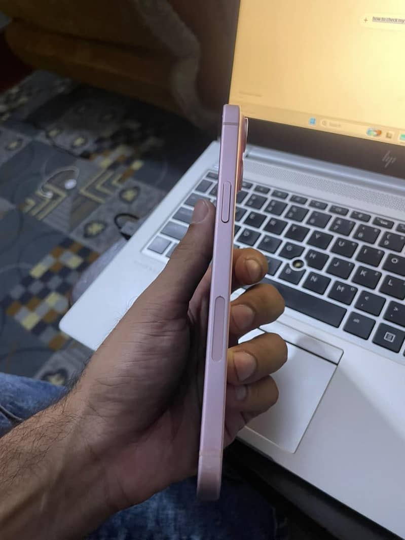 Apple iPhone 15 plus 6