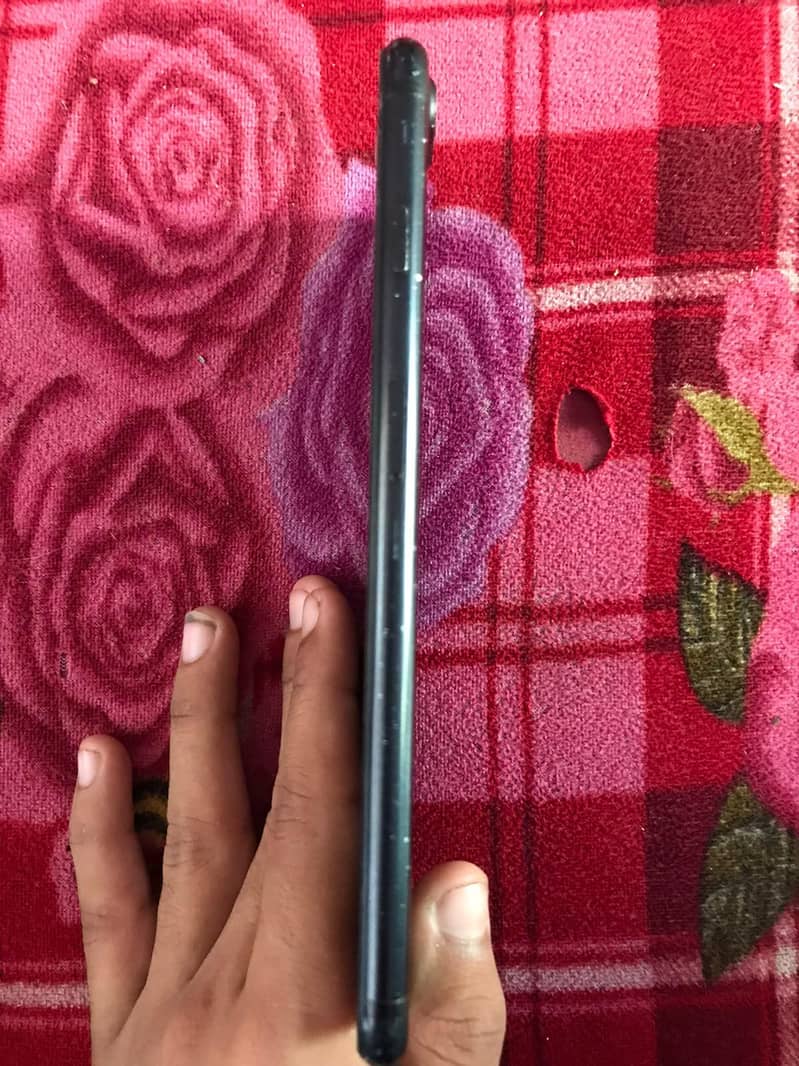 Apple iPhone 7 Plus (Exchange Possible) 4