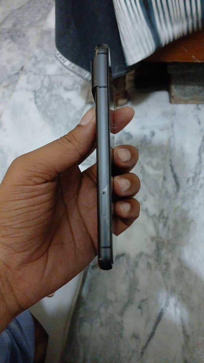 Google Pixel 8 3