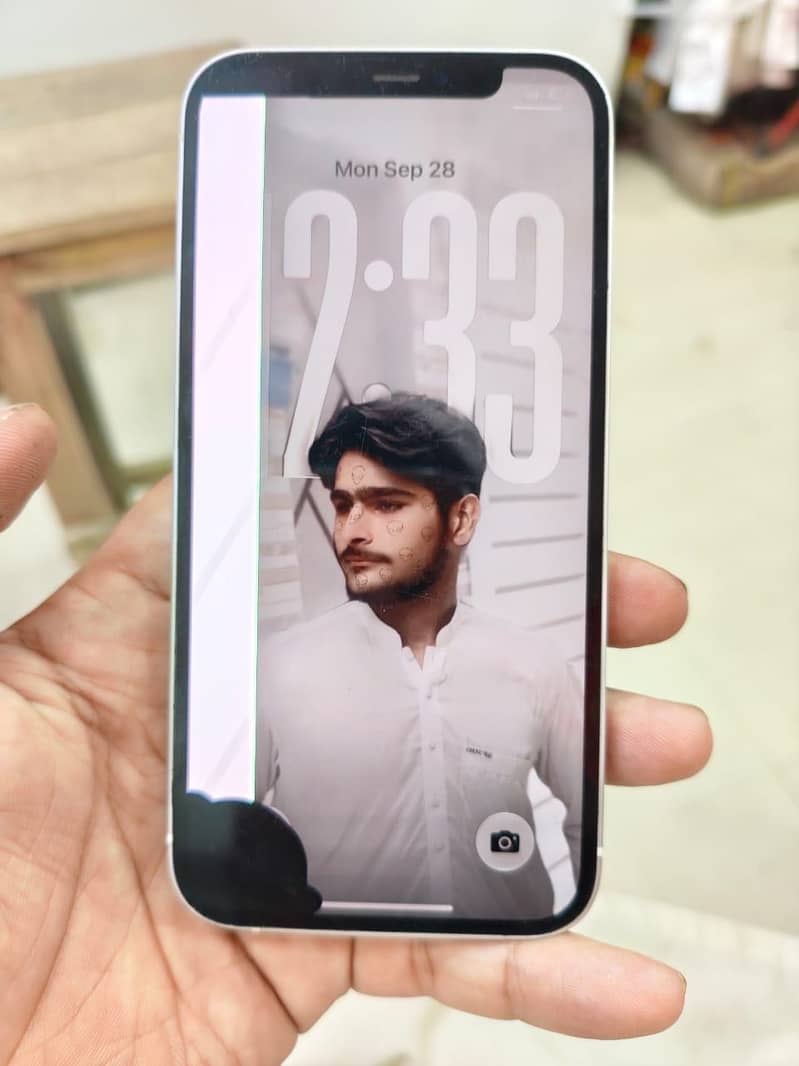 Apple iPhone 12 3