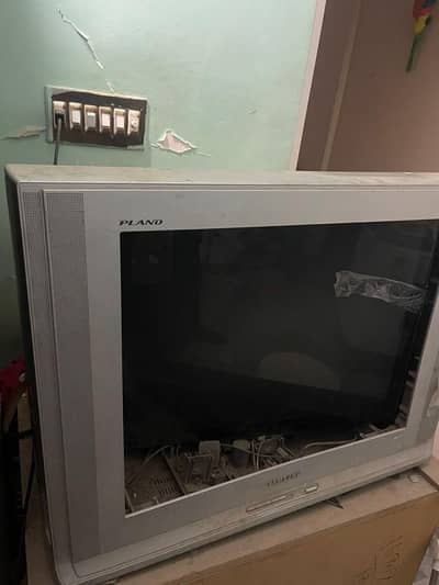 Samsung/Plano Old TV – For Repair / Parts