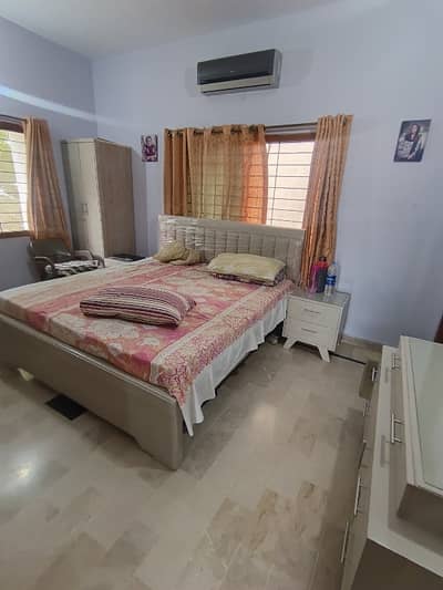 Flat Rent 2 Bed DD 1st Floor Lift Paking Line Water No loaddsding