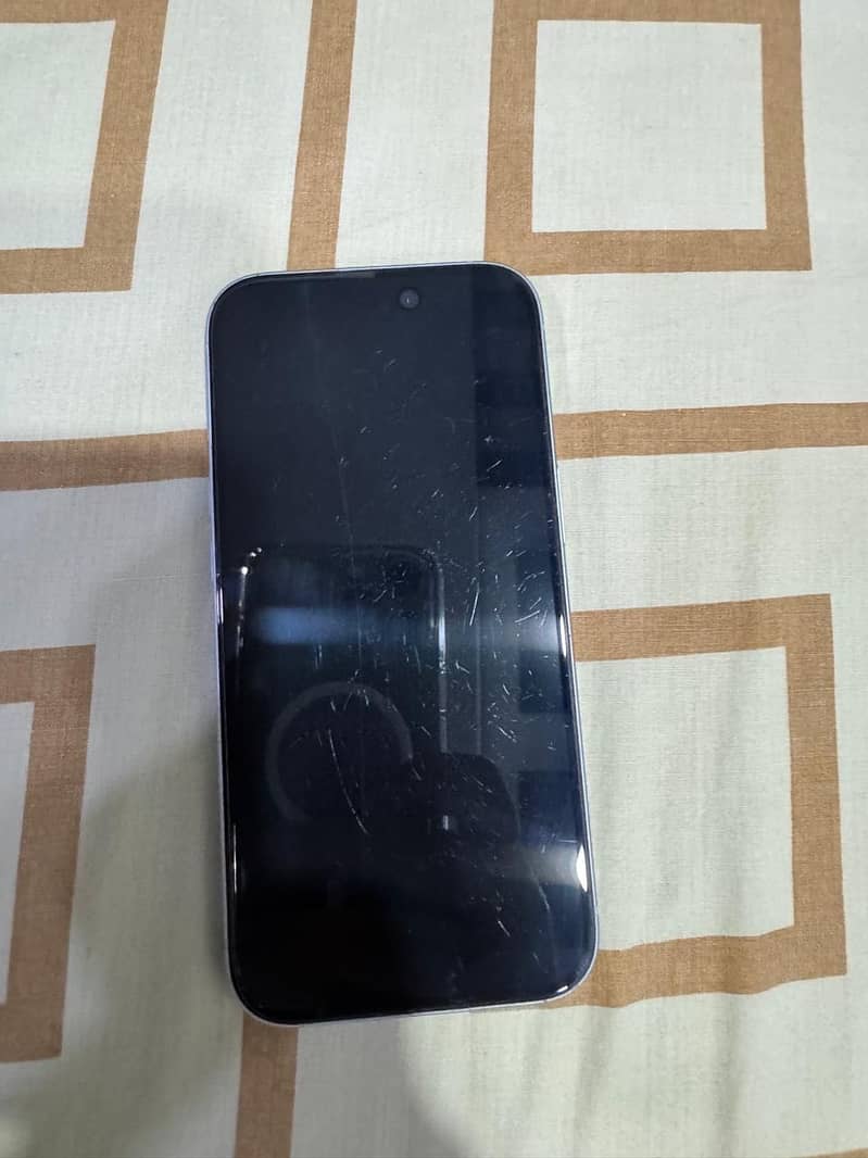 Apple iPhone 15 3