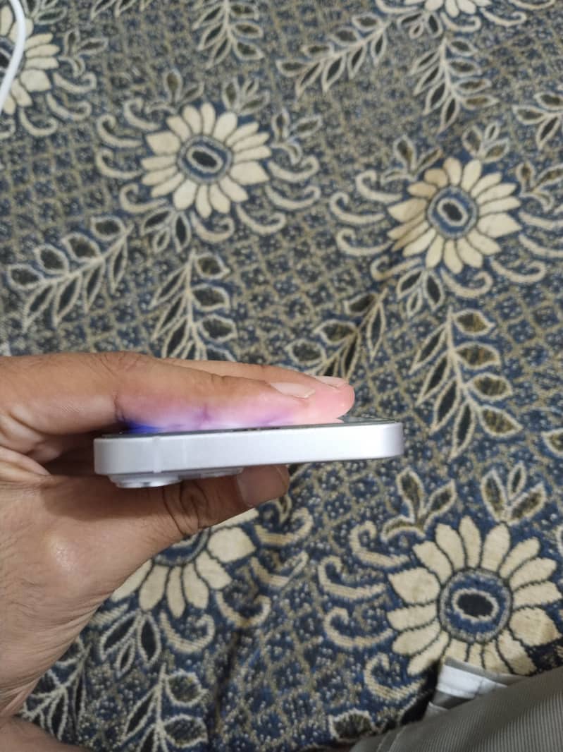 Apple iPhone 14 6