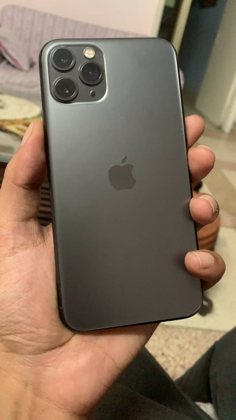 Apple iPhone 11 Pro 2