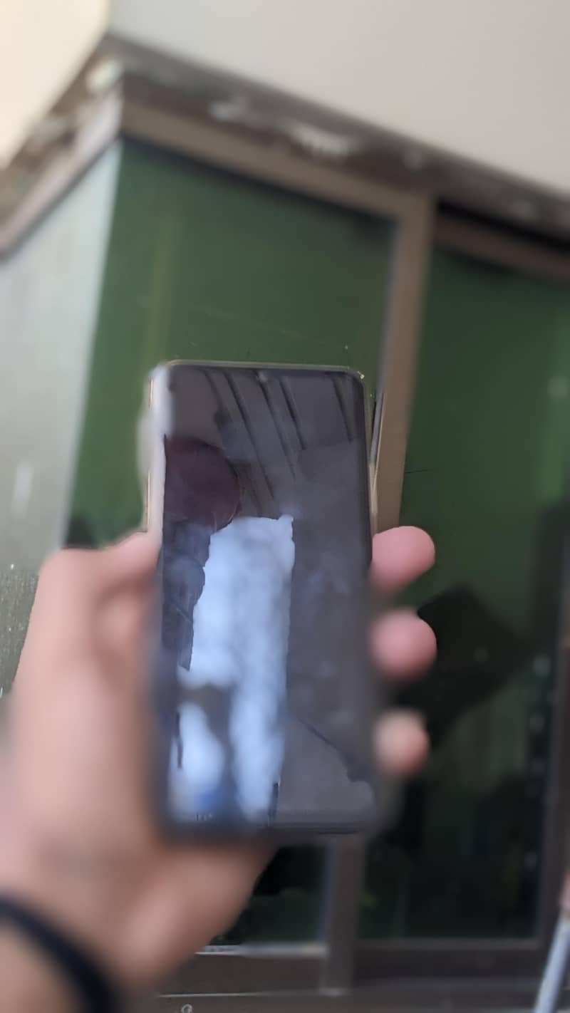 Note 30  6/128 kit 2