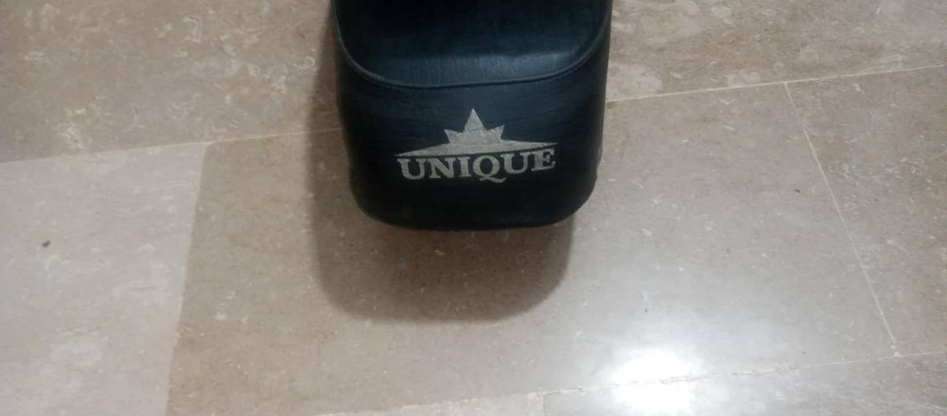 unique seat 4