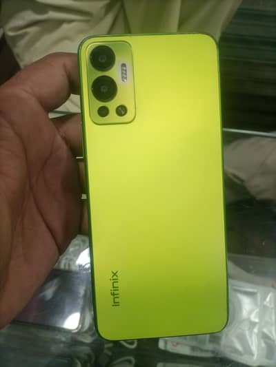Infinix Hot 12