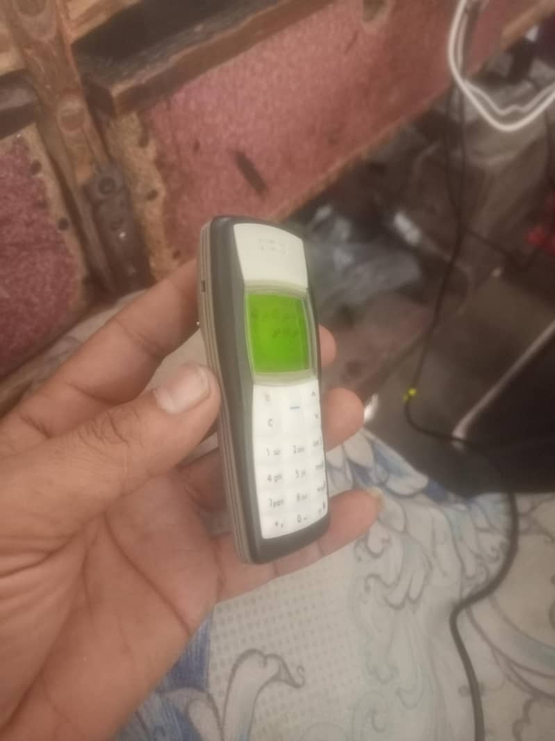 Nokia 1100 7