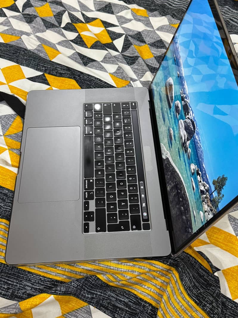MacBook Pro 2019 2