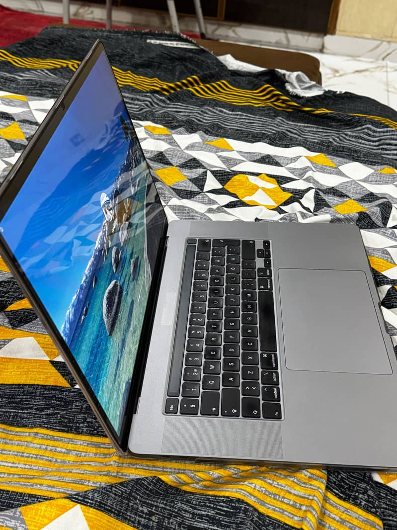MacBook Pro 2019 4
