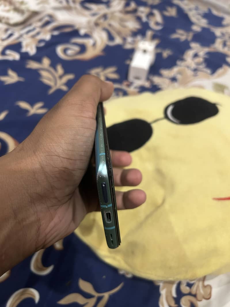One Plus 8T 4