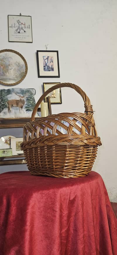 wooden can basket  important