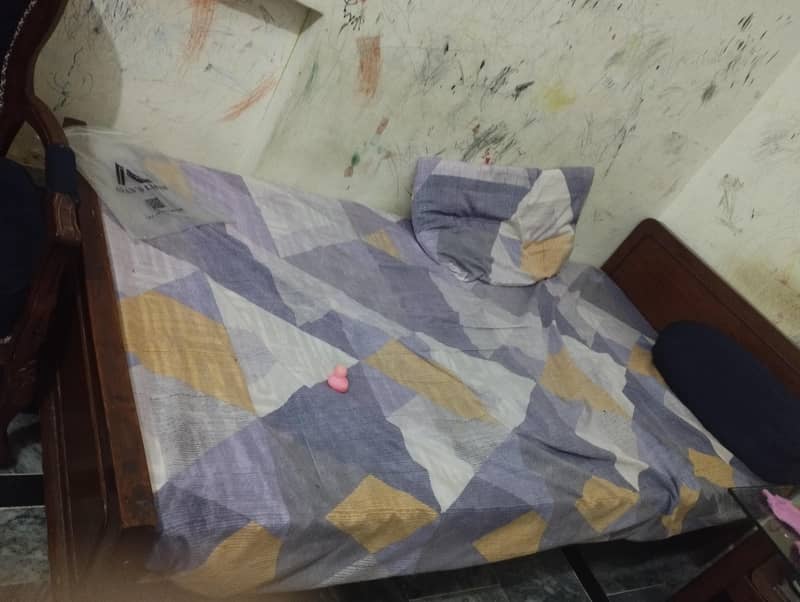 2 single beds 0