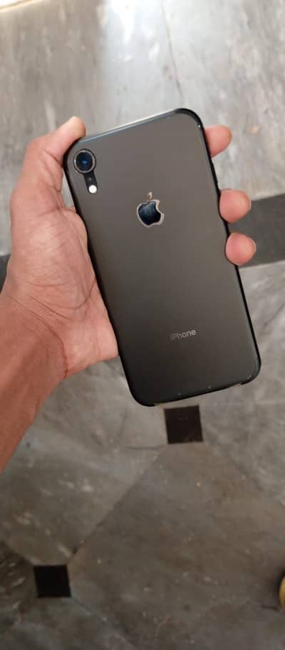 Apple iPhone XR Water pack Total Genuine 64gb factory unlock