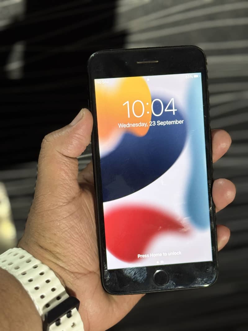 Apple iPhone 7 Plus 5