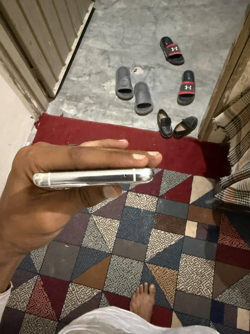 One Plus 9 Pro 6