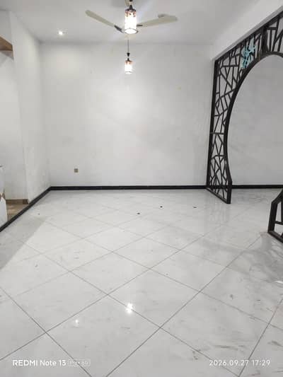 Besment House 4 bedroom 4 bathroom dring TV Lounge Kitchen