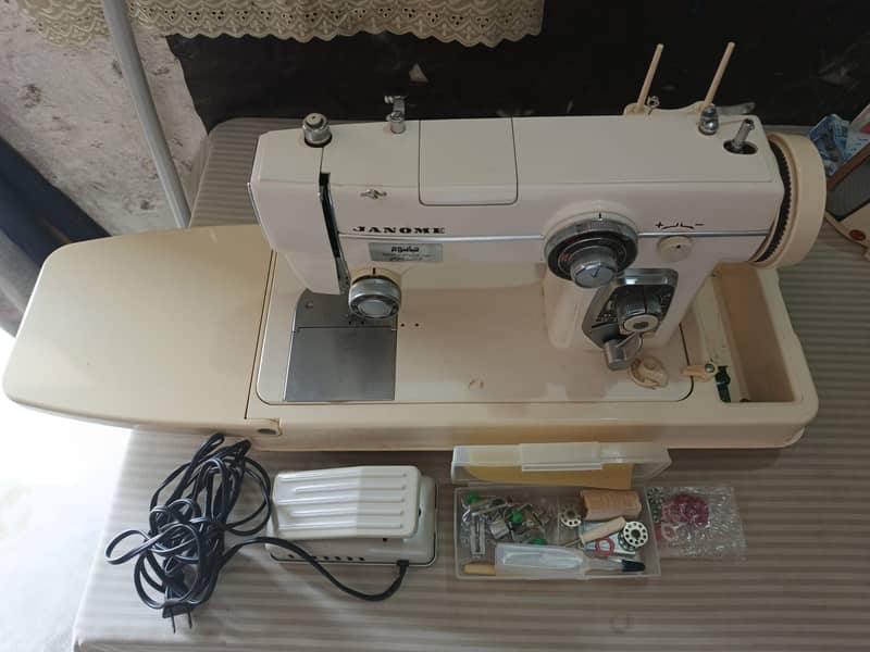 janome Singer machine 1