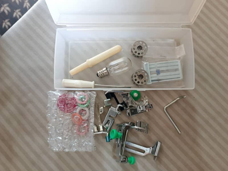 janome Singer machine 3