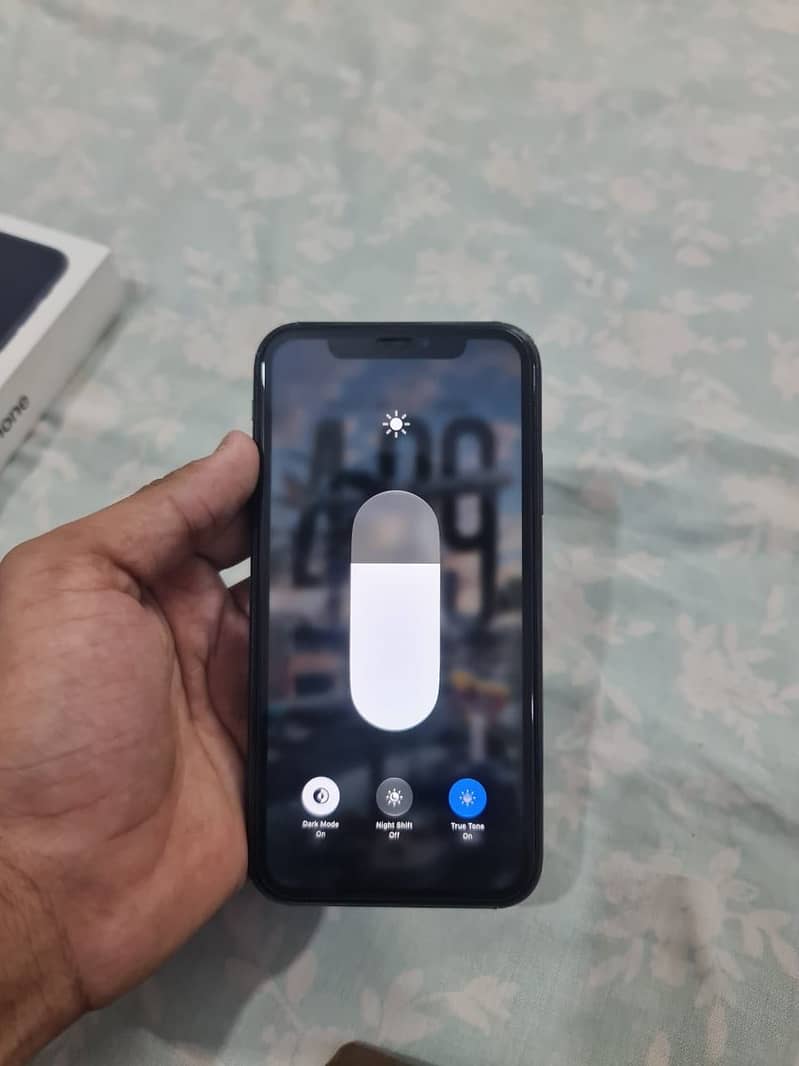 iPhone 11 1