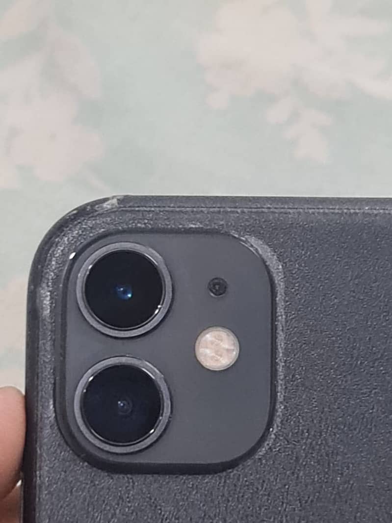 iPhone 11 7