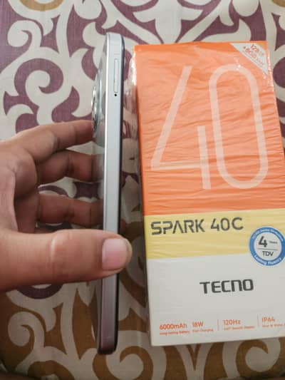 Tecnhno spark 40