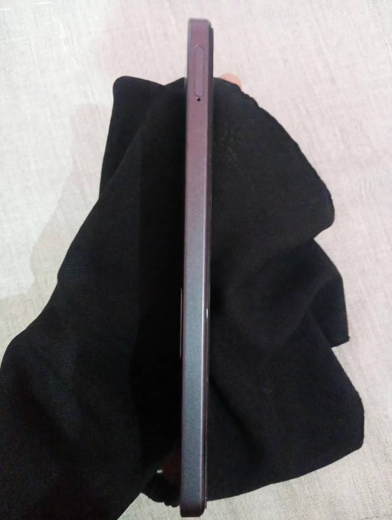 Realme Note 60x 3