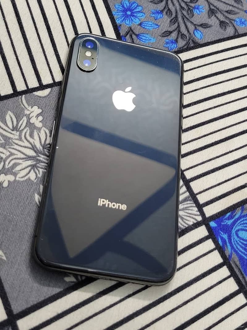 Apple iPhone X 3