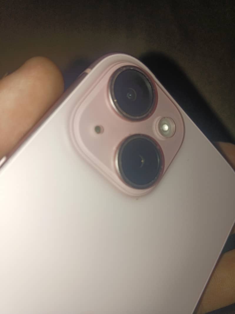 Apple iPhone 15 5