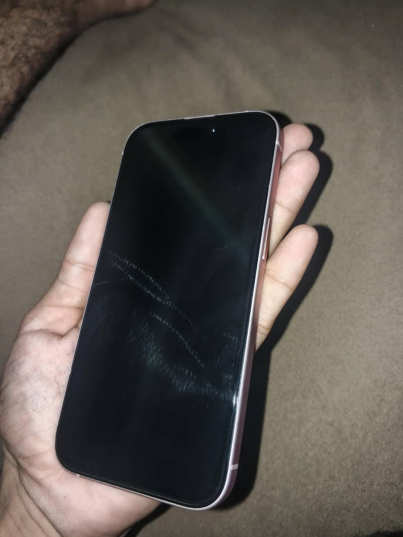 Apple iPhone 15 7