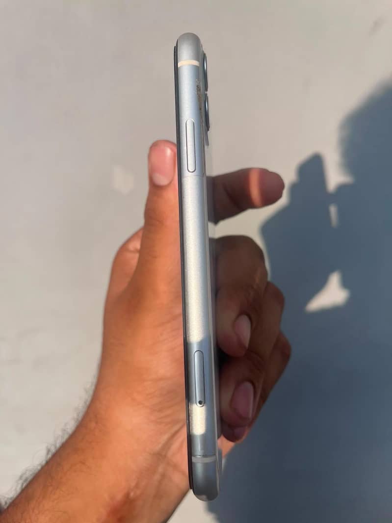 Apple iPhone 11 2