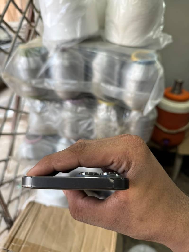 Apple iPhone 13 Pro Max 5