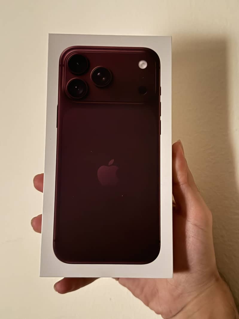 Apple iPhone 18 Pro Max 1