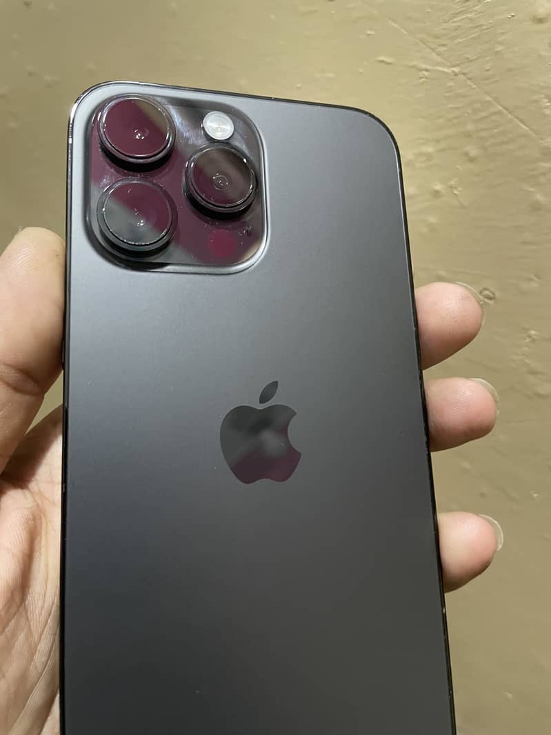 Apple iPhone 14 Pro Max 3