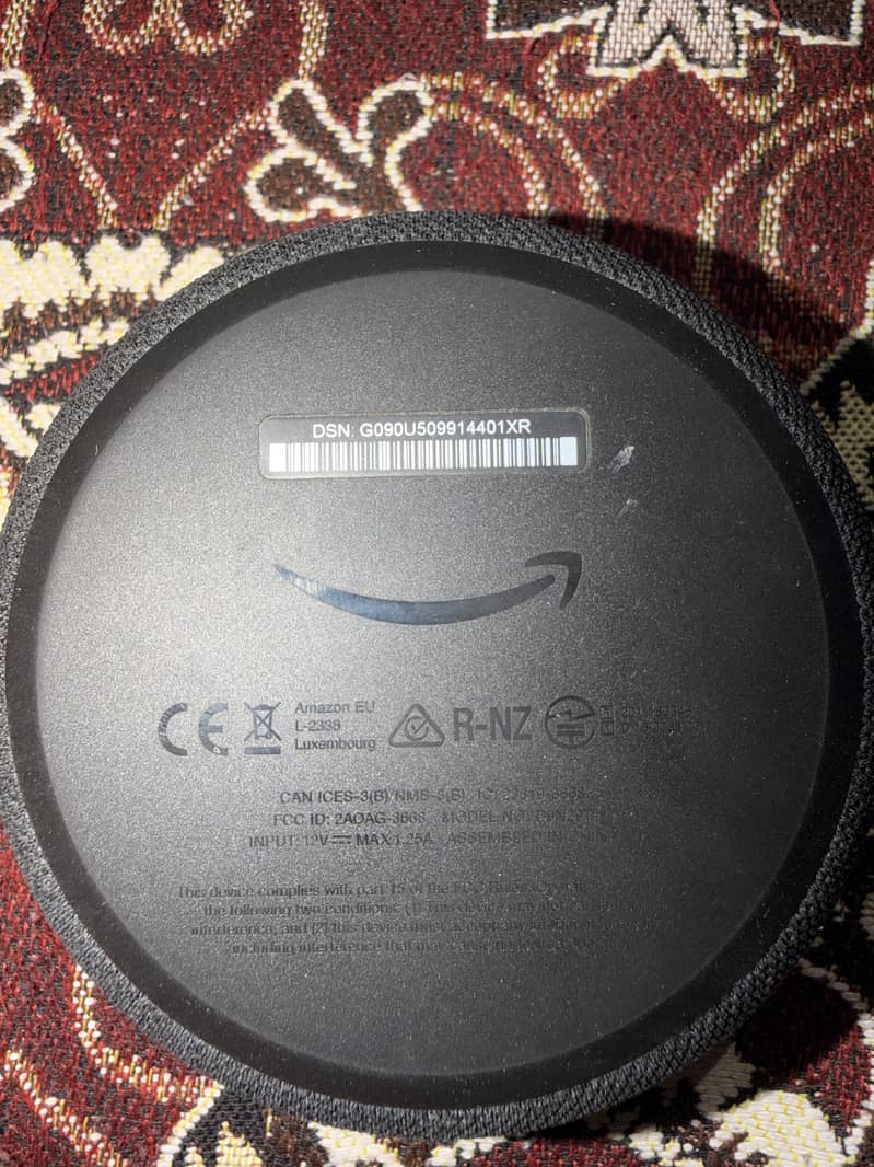 Amazon Alexa Echo Dot (3rd gen) 5